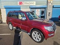 Used Mitsubishi Shogun 187 HP (137 kW) 2016 Red SUV