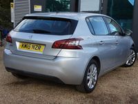 Begagnad Peugeot 308 Active 2015 Silver Halvkombi