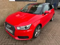 Usado Audi A1 Sportback Sport 116 HP (85 kW) 2015 Vermelho Citadino