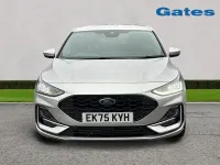 Usado Ford Focus ST-Line 125 HP (91 kW) 2025 Prateado Citadino