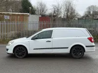 Used Vauxhall Astra Club 90 HP (66 kW) 2007 White Van
