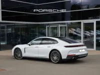 Usado Porsche Panamera 2025 Gris Utilitario