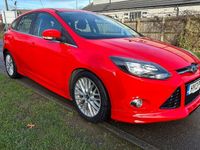 Used Ford Focus Zetec 115 HP (84 kW) 2013 Red Hatchback