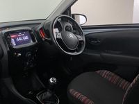 Used Citroën C1 Shine 71 HP (52 kW) 2021 Red Hatchback