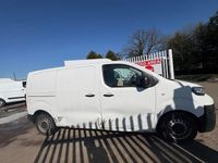 Used Peugeot Expert S 2018 White Van