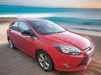 Usado Ford Focus Zetec 2012 Vermelho Citadino