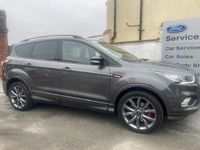 Käytetty Ford Kuga ST-Line 180 HP (132 kW) 2019 Harmaa Katumaasturi