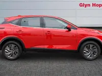 Used Nissan Qashqai Acenta Premium 158 HP (116 kW) 2023 Red SUV