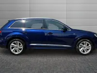 Used Audi Q7 Black Edition 228 HP (167 kW) 2023 Navarra blue SUV