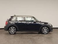 Usado Mini Cooper Exclusive 136 CV (100 kW) 2022 Negro Utilitario