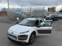 Used Citroën C4 Cactus Flair 2015 White Hatchback