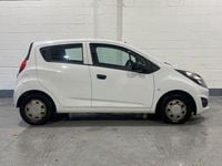 Used Chevrolet Spark LS 67 HP (49 kW) 2013 White Hatchback