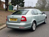 Usado Skoda Octavia SE 2009 Verde Utilitario