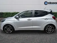 Used Hyundai i10 Premium 84 HP (61 kW) 2022 Silver Hatchback