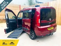Used Fiat Doblò Lounge 2018 Red MPV