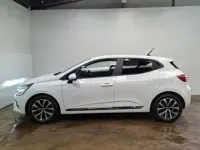 Used Renault Clio Iconic 85 HP (62 kW) 2020 White Hatchback