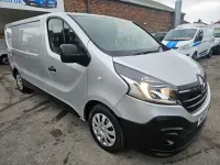 Usado Renault Trafic Business 2021 Prateado Monovolume