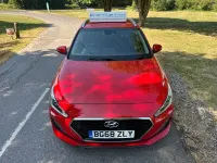 Used Hyundai i30 SE 120 HP (88 kW) 2018 Red Estate