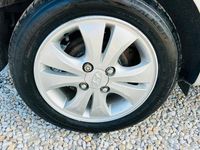 Used Hyundai i10 Active 85 HP (62 kW) 2012 Silver Hatchback