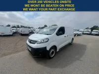 Used Vauxhall Vivaro S 100 HP (73 kW) 2023 White MPV