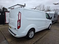 Used Ford Transit Custom Limited 130 HP (95 kW) 2019 White Van