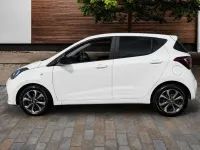 Used Hyundai i10 67 HP (49 kW) 2019 White Hatchback
