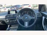 Usado BMW 118 M Sport 136 HP (100 kW) 2019 Cinzento Citadino