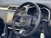 Used MG ZS Excite 106 HP (77 kW) 2022 Black SUV