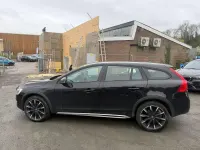 Used Volvo V60 CC 190 HP (139 kW) 2017 Black Estate