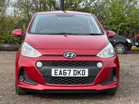 Used Hyundai i10 Premium SE 87 HP (63 kW) 2017 Red Hatchback