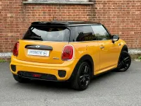 Used Mini Cooper Hatch 136 HP (100 kW) 2017 Orange Hatchback