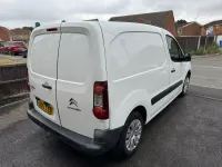 Used Citroën Berlingo 75 HP (55 kW) 2015 White MPV