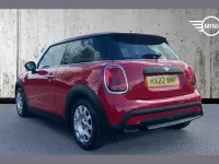 Usado Mini ONE Classic 101 CV (74 kW) 2022 Rojo Utilitario