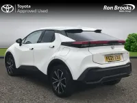 Used Toyota C-HR Design 140 HP (102 kW) 2025 White SUV