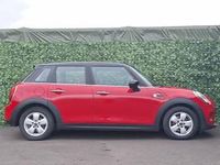 Used Mini Cooper Classic 136 HP (100 kW) 2019 Red Hatchback
