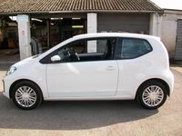 Used VW up! 65 HP (47 kW) 2021 White Hatchback