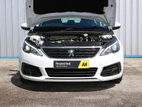Used Peugeot 308 Access 100 HP (73 kW) 2018 White Hatchback