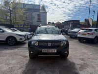 Used Dacia Duster Lauréate 110 HP (80 kW) 2015 Grey SUV