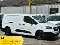 Used Vauxhall Combo 100 HP (73 kW) 2022 White MPV