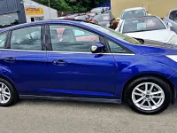 Used Ford C-MAX Zetec 125 HP (91 kW) 2015 Blue MPV