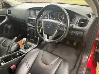 Used Volvo V40 SE Lux 115 HP (84 kW) 2014 Red Hatchback
