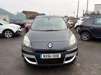 Usado Renault Scénic III Dynamique 110 HP (80 kW) 2011 Cinzento Monovolume