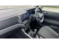 Used VW Polo Life 95 HP (69 kW) 2024 Pure white Hatchback