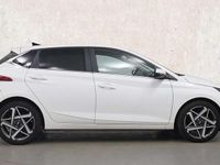 Used Hyundai i20 Premium 101 HP (74 kW) 2025 White Hatchback