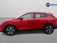 Used Nissan Qashqai N-Connecta 190 HP (139 kW) 2023 Red SUV