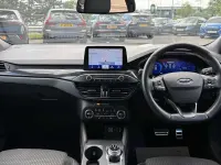 Used Ford Focus ST-Line X 125 HP (91 kW) 2021 Red Hatchback