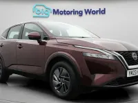 Used Nissan Qashqai Acenta Premium 140 HP (102 kW) 2023 Red SUV