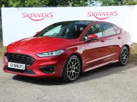 Used Ford Mondeo ST-Line 190 HP (139 kW) 2022 Red Hatchback