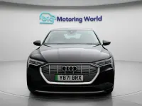 Usado Audi e-tron 230 kW (313 CV) 2022 Negro SUV