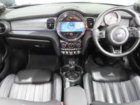 Used Mini Cooper Exclusive 134 HP (98 kW) 2022 Yellow Hatchback